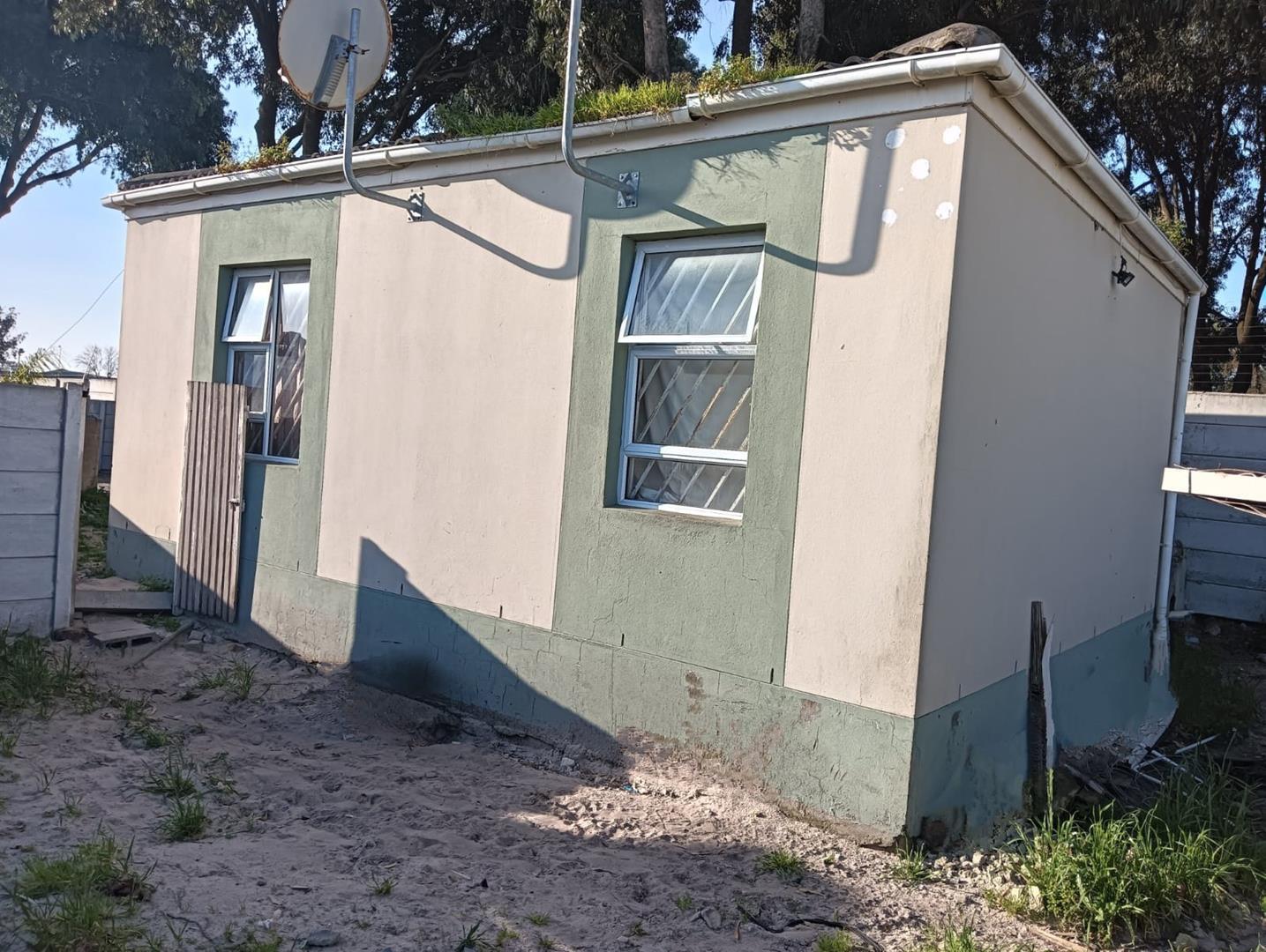 2 Bedroom Property for Sale in The Connifers Western Cape